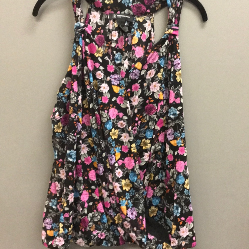 Gorgeous INC Woman Floral Size 0X Sleeveless Top